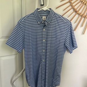 Gap Men’s Button Down Shirt